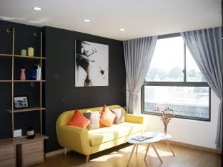 Orchard Garden studio apartment near airport 5